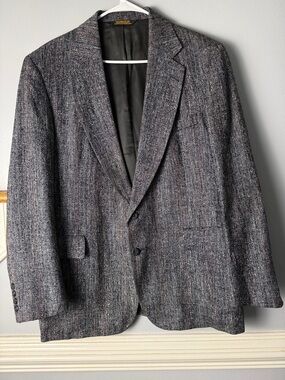 Vintage 100% silk Men's Gray Tweed Sport Coat - Textured Notch Lapel